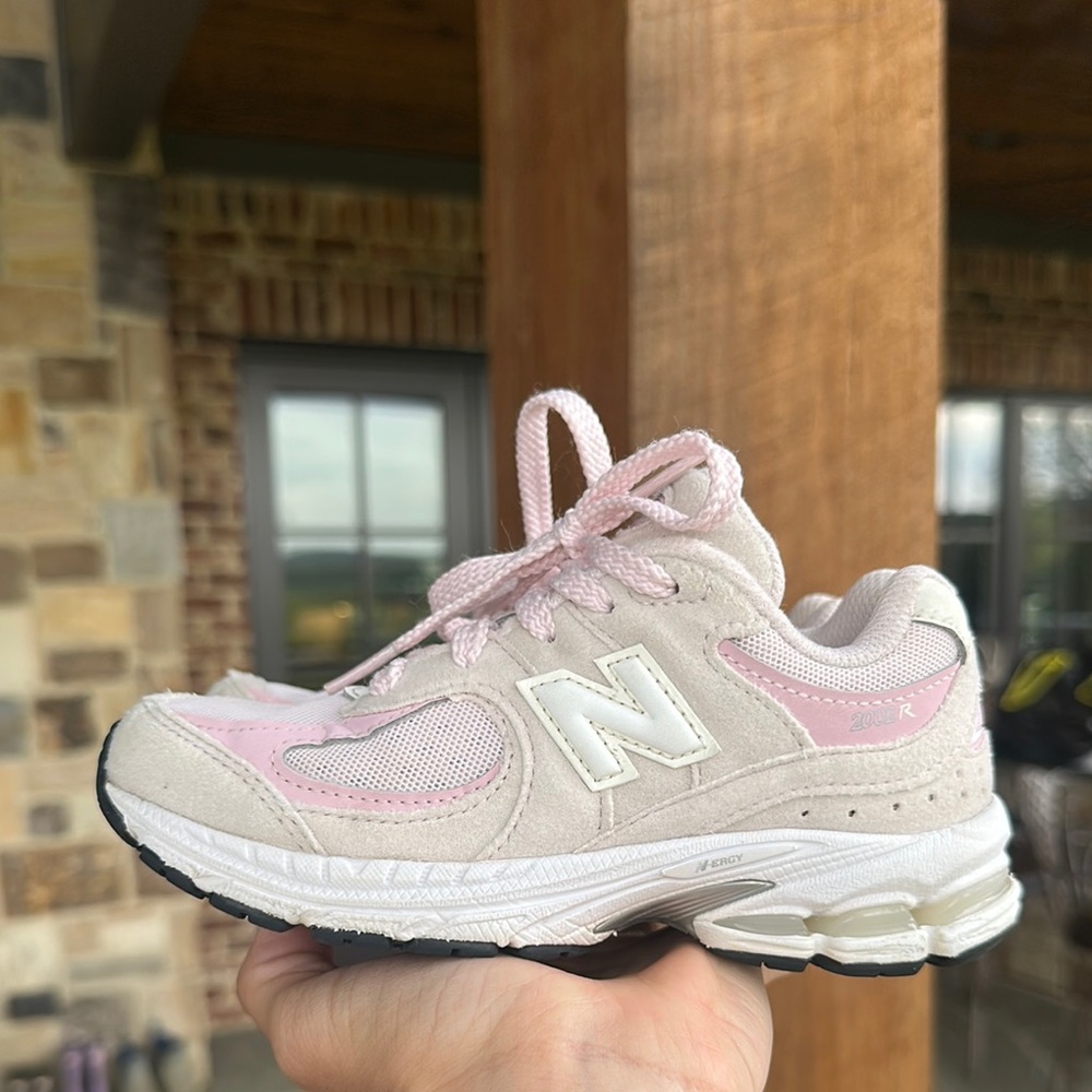 Little Kids 12 Pink New Balance 2002R